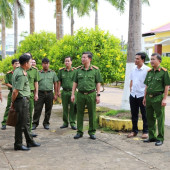 Đoàn công tác Công an TP Cần Thơ kiểm tra toàn diện các mặt công tác tại Công an xã Lịch Hội Thượng và Long Phú