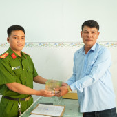 Hỗ trợ người dân thu hồi 300 triệu đồng chuyển nhầm