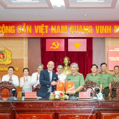 Công an TP Cần Thơ và Ban VOV Giao thông Quốc gia ký kết chương trình phối hợp tuyên truyền giai đoạn 2025-2030