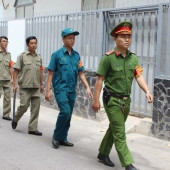 Công an xã sẽ giám sát người có hành vi bạo lực gia đình
