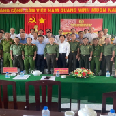 Chi hội Cựu Công an xã Xà Phiên vinh danh - đón nhận Bằng khen của Trung ương