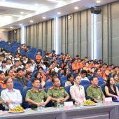 Chương trình Workshop và Ngày hội An toàn trực tuyến: “Không một mình - Cùng nhau an toàn trực tuyến” tại thành phố Cần Thơ