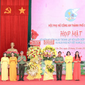 Họp mặt kỷ niệm 95 năm Ngày thành lập Hội Liên hiệp Phụ nữ Việt Nam và Ngày Phụ nữ Việt Nam 20/10 trong Công an thành phố Cần Thơ