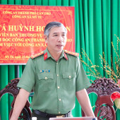 Lãnh đạo Công an thành phố làm việc với Công an xã Mỹ Tú và Công an phường Ngã Năm