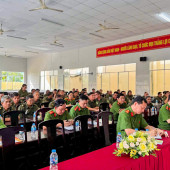 Đối thoại để đồng hành, lắng nghe để chia sẻ: Công an phường Cái Răng tăng cường gắn kết với lực lượng an ninh, trật tự cơ sở