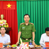 Lãnh đạo Công an thành phố Cần Thơ thăm, làm việc tại Công an xã Trần Đề