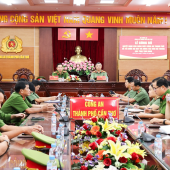 Công an thành phố Cần Thơ Công bố Quyết định về tổ chức bộ máy và bố trí cán bộ thuộc các Trại Tạm giam