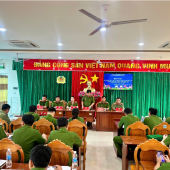 Chi ủy, Chỉ huy Công an phường Ngã Bảy tổ chức đối thoại  với cán bộ, chiến sỹ, đoàn viên, hội viên