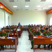 Công an xã Mỹ Tú triển khai kế hoạch rà soát, làm sạch dữ liệu  và số hóa hồ sơ đăng ký xe