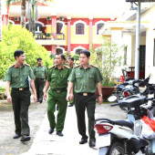 Lãnh đạo Công an thành phố khảo sát tình hình cơ sở vật chất tại Công an xã Lịch Hội Thượng