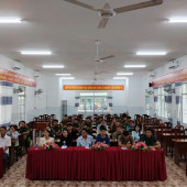 Công an xã Vĩnh Hải gặp gỡ, đối thoại với cơ sở kinh doanh  và doanh nghiệp