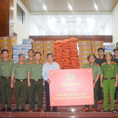 Công an thành phố Cần Thơ: Nghĩa tình hướng về miền Trung