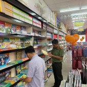 Phòng An ninh chính trị nội bộ phối hợp kiểm tra việc chấp hành pháp luật trong hoạt động xuất bản, phát hành lịch blốc năm 2026