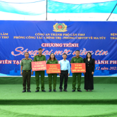 Công an thành phố Cần Thơ phối hợp tổ chức Chương trình “Sáng lại một niềm tin” cho học viên cai nghiện