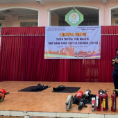 Tuyên truyền, trải nghiệm kỹ năng phòng cháy chữa cháy và cứu nạn, cứu hộ tại Trường Trung học phổ thông Vị Thanh