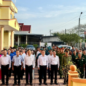 Công an xã Trường Xuân chúc mừng kỷ niệm 81 năm Ngày thành lập Quân đội nhân dân Việt Nam