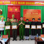 Công an phường Tân Lộc phát huy hiệu quả công tác phối hợp bảo đảm  an ninh, trật tự với Ban Trị sự Phật giáo Hòa Hảo phường