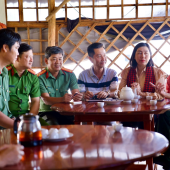 Phòng An ninh đối ngoại, Công an thành phố Cần Thơ xây dựng mô hình "4 an toàn" tại điểm du lịch cộng đồng Cồn Sơn.