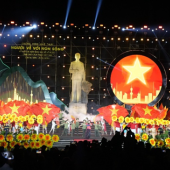 Ấn tượng Chương trình nghệ thuật kỷ niệm 85 năm Ngày Bác Hồ về nước lãnh đạo cách mạng Việt Nam