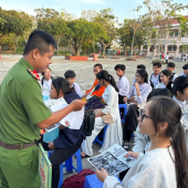 Công an xã Lịch Hội Thượng tuyên truyền về phòng, chống tệ nạn ma túy, bạo lực học đường