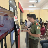 Phòng Quản lý xuất nhập cảnh, Công an thành phố Cần Thơ, triển khai hệ thống Kiosk lấy số thông minh phục vụ Nhân dân