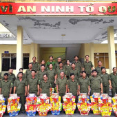 Ấm áp quà Xuân tiếp thêm động lực cho lực lượng tham gia bảo vệ ANTT cơ sở