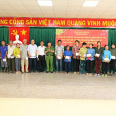 Tiếp thêm động lực để bà con đón Tết đầm ấm, nghĩa tình