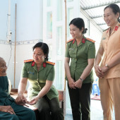 Hành trình Xuân tri ân: Ban Phụ nữ Công an thành phố Cần Thơ phát huy truyền thống “Uống nước nhớ nguồn”