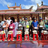Mùa xuân yêu thương trên phường Vị Tân