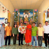 Công an xã Tân Hòa thăm, chúc mừng và tiếp các chức sắc, chức việc tôn giáo nhân dịp Tết Nguyên đán Bính Ngọ năm 2026
