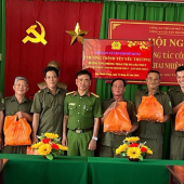 Công an xã Tân Phước Hưng tổ chức Chương trình “Tết yêu thương”