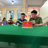 Công an xã Trường Long tăng cường quản lý cư trú người nước ngoài dịp Tết Nguyên đán Bính Ngọ 2026