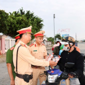 Cảnh sát giao thông Cần Thơ: Hành trình tận tụy, khẳng định bản lĩnh vì Nhân dân phục vụ