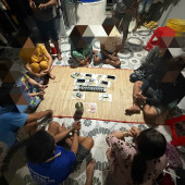 Công an xã Mỹ Hương triệt phá điểm đánh bạc, bắt giữ 09 đối tượng