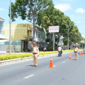 Lực lượng Cảnh sát giao thông Công an thành phố Cần Thơ kiểm tra nồng độ cồn từ sáng mùng 1 Tết