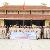 TUỔI TRẺ CÔNG AN CẦN THƠ BÁO CÔNG DÂNG BÁC  NHÂN KỶ NIỆM 95 NĂM THÀNH LẬP ĐOÀN