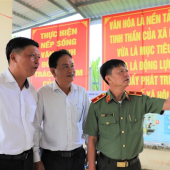 GIÁM ĐỐC CÔNG AN THÀNH PHỐ CẦN THƠ KIỂM TRA CÔNG TÁC BẦU CỬ TẠI PHƯỜNG VỊ THANH VÀ PHƯỜNG VỊ TÂN