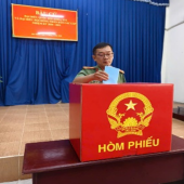 Công an phường Đại Thành hăng hái tham gia bỏ phiếu sớm, quyết tâm bảo đảm an ninh, trật tự ngày hội non sông của đất nước