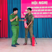 Công an xã Nhu Gia và Cù Lao Dung triển khai đồng bộ các biện pháp bảo đảm an ninh, trật tự bầu cử