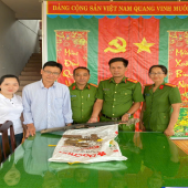 Tăng cường thực hiện công tác vận động thu hồi vũ khí, vật liệu nổ, công cụ hỗ trợ trên địa bàn xã Trường Long Tây