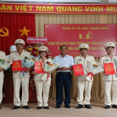 CÔNG BỐ QUYẾT ĐỊNH THÀNH LẬP ĐẢNG BỘ CƠ SỞ CÔNG AN XÃ VĨNH THUẬN ĐÔNG