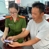 Chuyển đổi số từ cơ sở: Công an xã Vị Thuỷ đưa Ứng dụng VNeTraffic đến gần Nhân dân