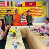 Công an xã Vị Thanh 1 Chúc Tết Chôl Chnăm Thmây 2026 của đồng bào Khmer trên địa bàn