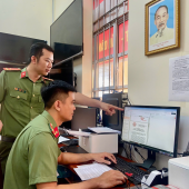 TỔ TỔNG HỢP CÔNG AN XÃ LONG HƯNG: PHÁT HUY  TRUYỀN THỐNG LỰC LƯỢNG THAM MƯU CÔNG AN NHÂN DÂN  ĐỂ HOÀN THÀNH XUẤT SẮC NHIỆM VỤ ĐƯỢC GIAO