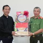 Công an thành phố Cần Thơ chúc mừng Lễ Phục sinh năm 2026