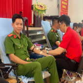 Đoàn viên, Thanh niên Công an phường Tân Lộc hưởng ứng Ngày hội hiến máu tình nguyện năm 2026.
