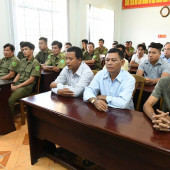 Công an xã Long Phú trao Quyết định cho lực lượng bảo vệ an ninh, trật tự ở cơ sở