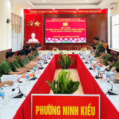 CỤM THI ĐUA SỐ 01 CÔNG AN XÃ, PHƯỜNG KÝ KẾT GIAO ƯỚC PHONG TRÀO THI ĐUA “VÌ AN NINH TỔ QUỐC” NĂM 2026