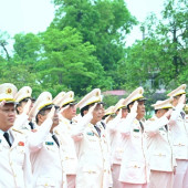 Đoàn đại biểu Đảng ủy Công an Trung ương, Bộ Công an vào Lăng viếng Chủ tịch Hồ Chí Minh