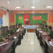Công an xã Phú Tâm đối thoại, nâng cao hiệu quả công tác